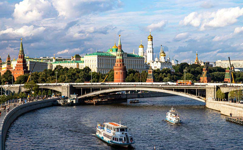 Russia Family Escape